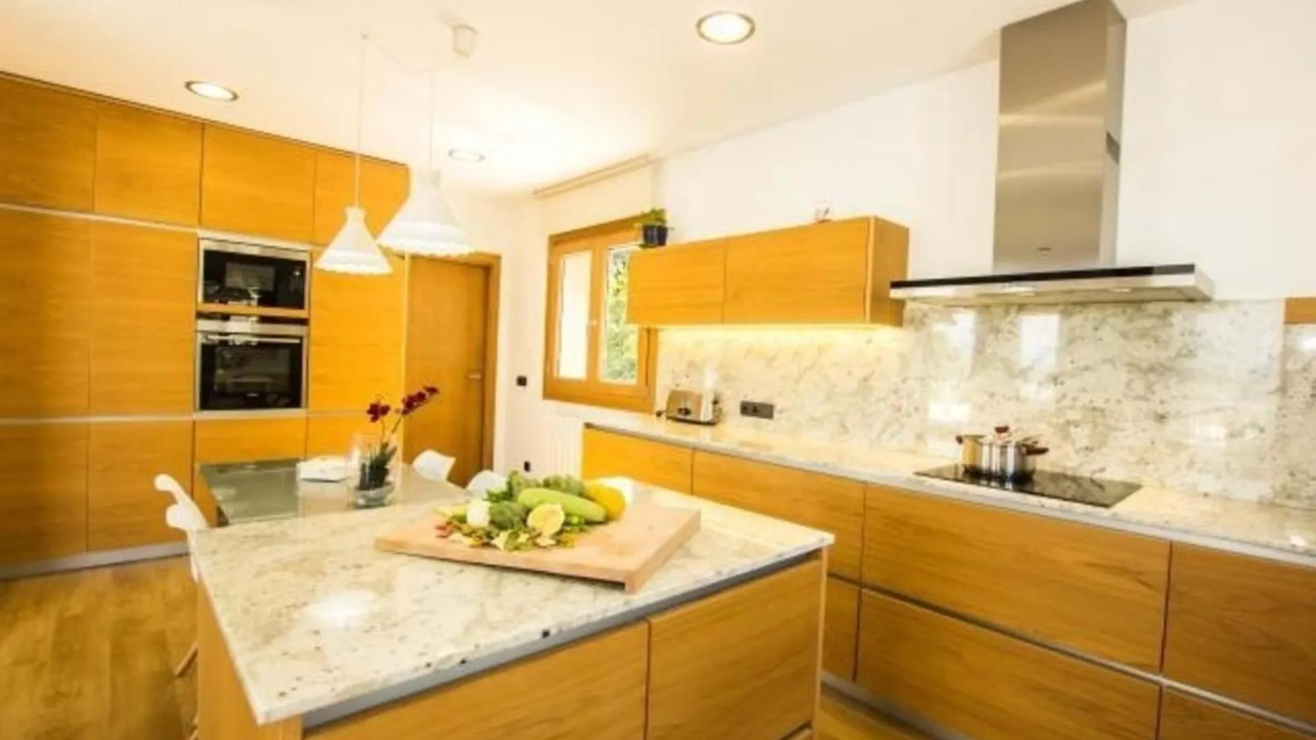 Ferienhaus Mit Privatpool Fuer 8 Personen Ca 270 Qm In Muro, Mallorca Nordkueste Von Mallorca